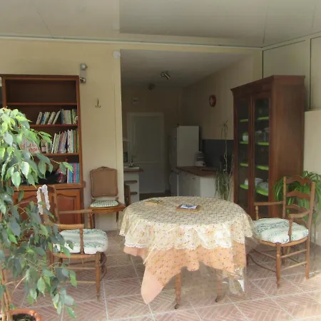 Pied A Et Nature Apartment *